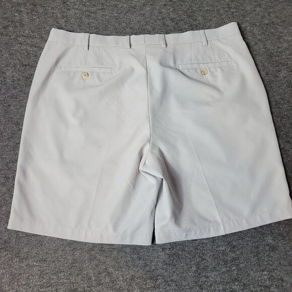 Peter Millar Crown Sport Golf Short Men's Size 38 Performance Ivory Beige - Picture 2 of 9